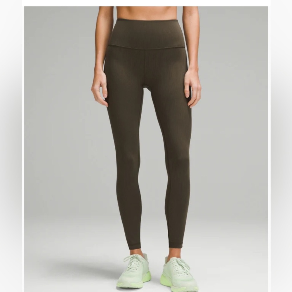 Lululemon wunder under 28’’ leggings size 6